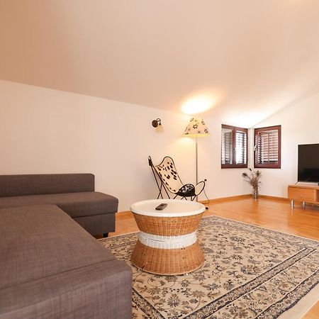 Apartments And A Room Ina ザダル エクステリア 写真