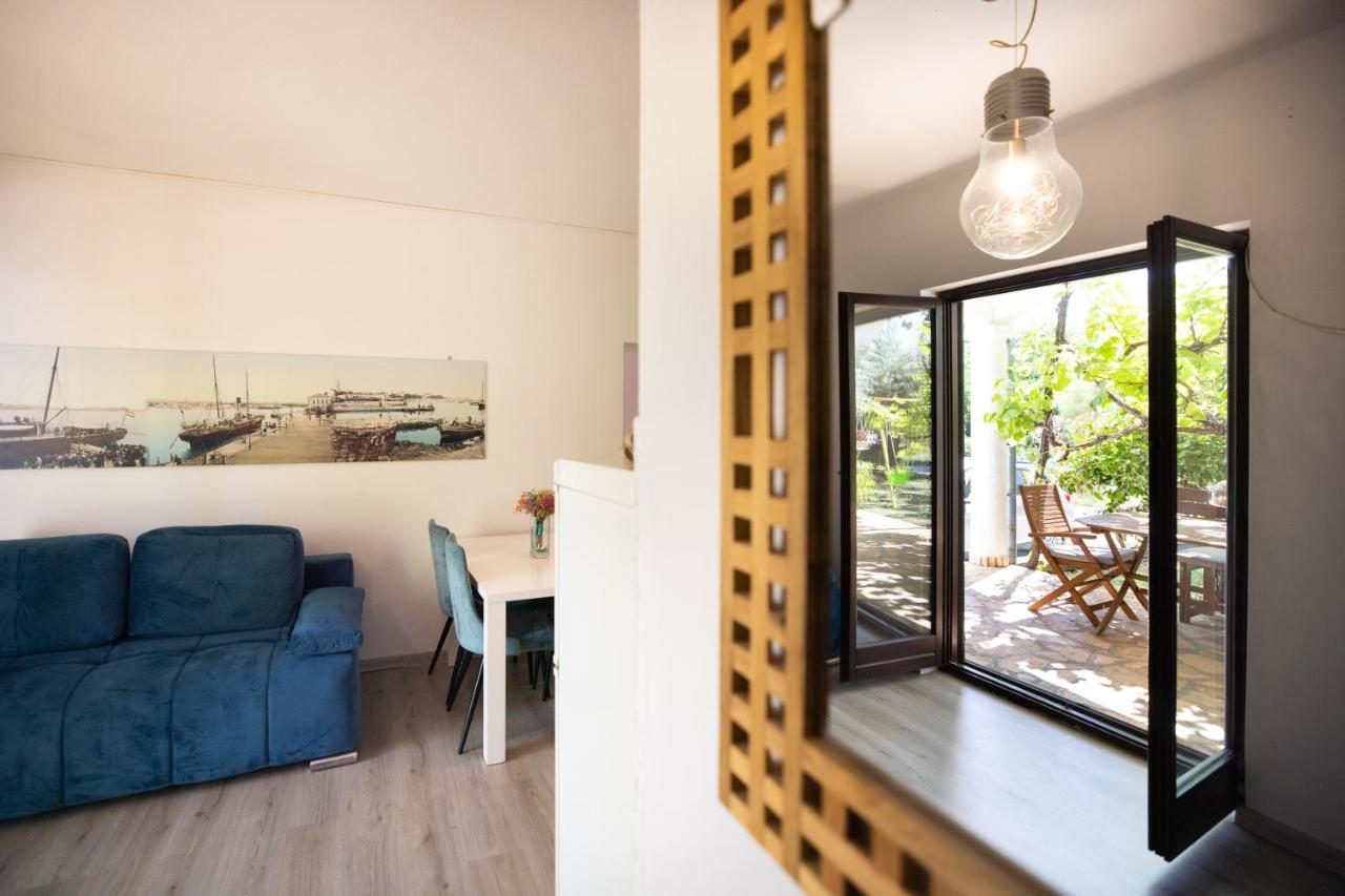 Apartments And A Room Ina ザダル エクステリア 写真