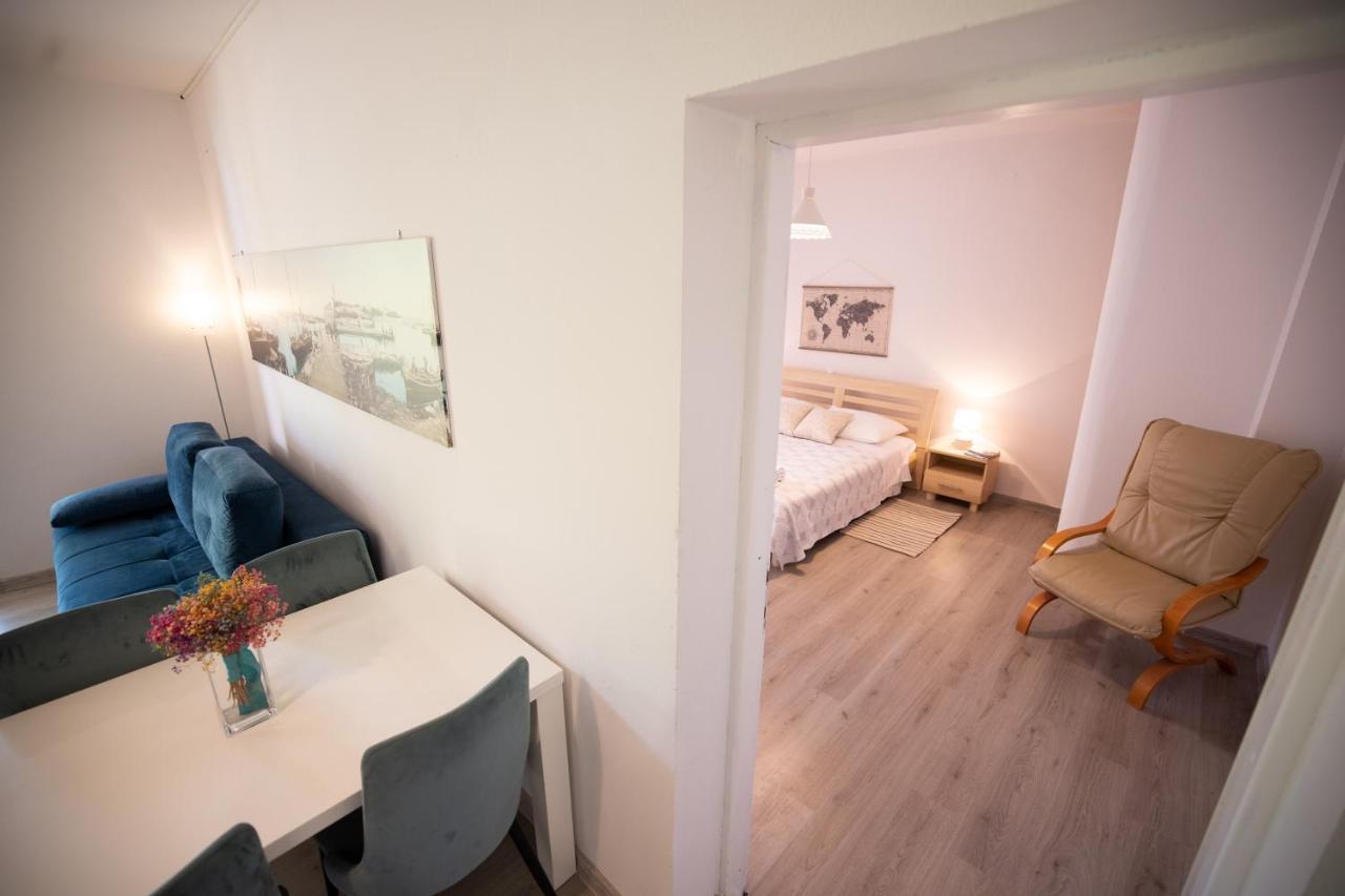 Apartments And A Room Ina ザダル エクステリア 写真