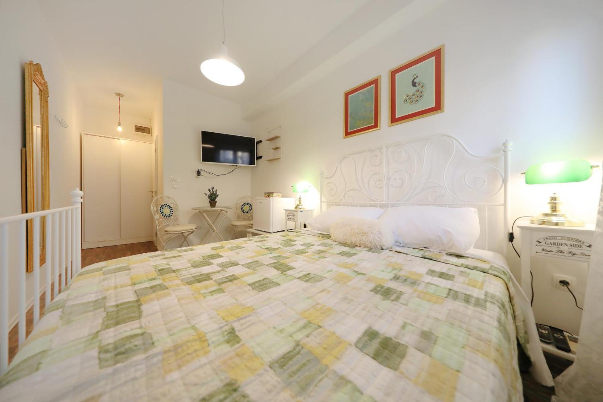 Apartments And A Room Ina ザダル エクステリア 写真