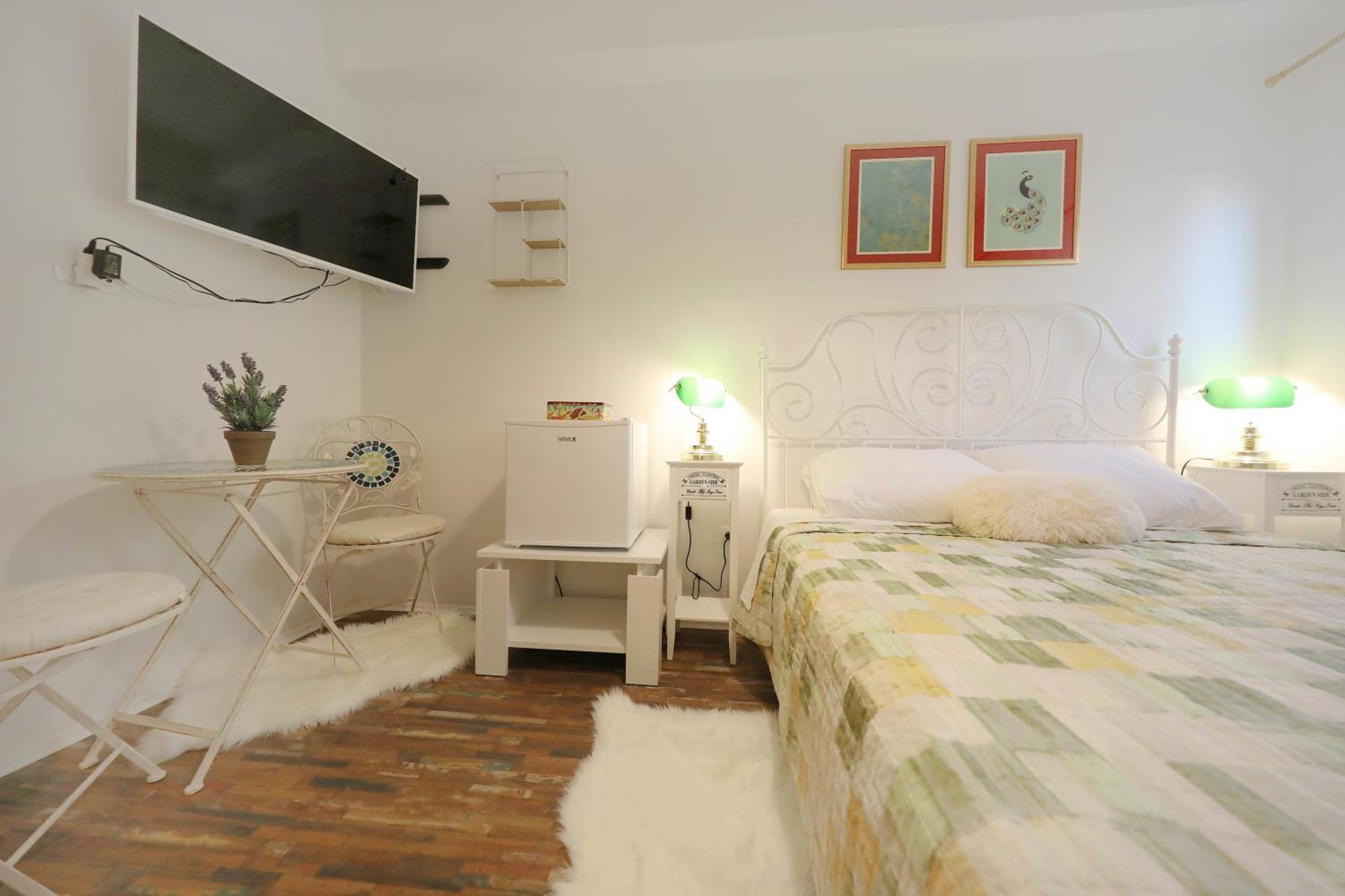Apartments And A Room Ina ザダル エクステリア 写真