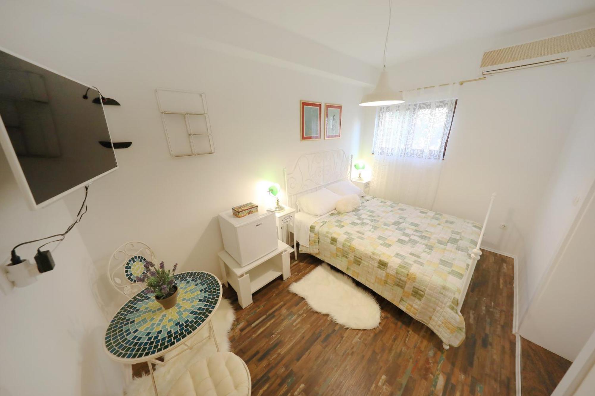 Apartments And A Room Ina ザダル エクステリア 写真