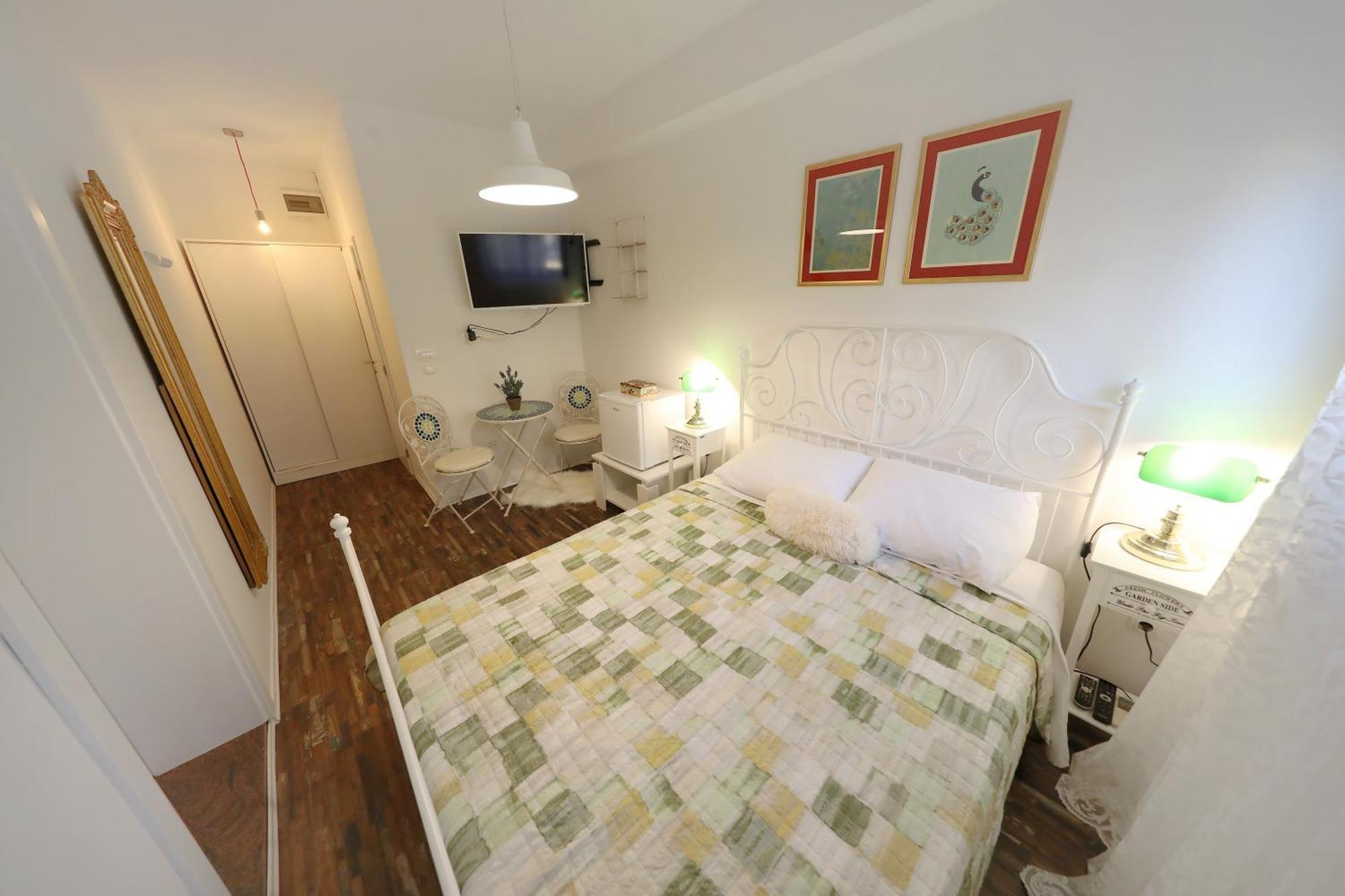 Apartments And A Room Ina ザダル エクステリア 写真