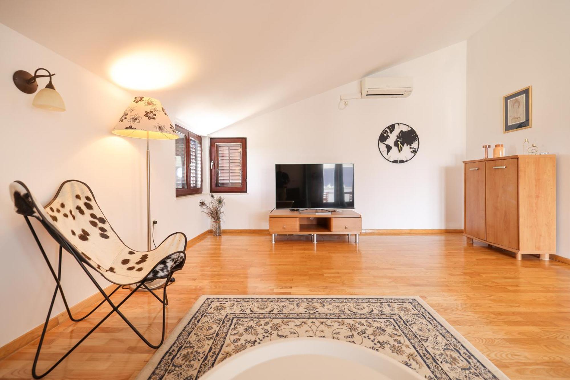 Apartments And A Room Ina ザダル エクステリア 写真